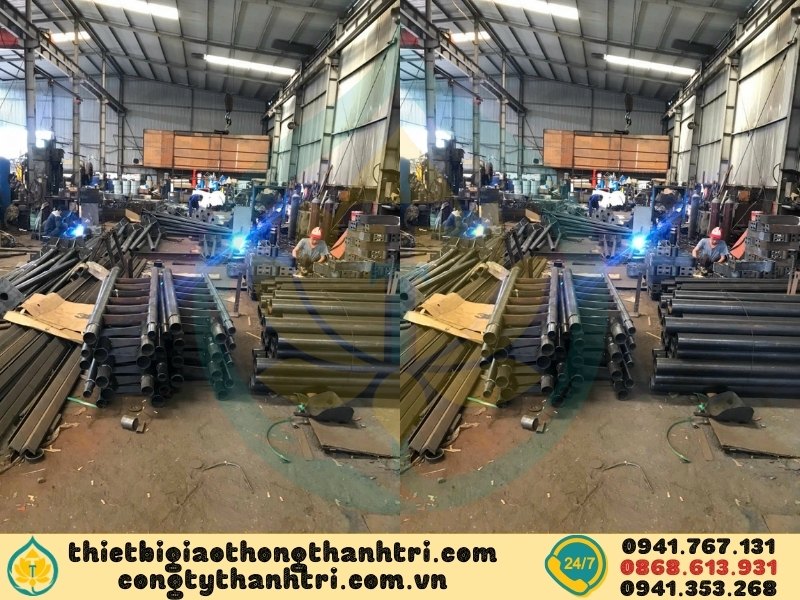Sản xuất lan can cầu đường mạ kẽm tại xưởng Công ty TNHH Thành Tri Sản xuất lan can cầu đường mạ kẽm tại xưởng Công ty TNHH Thành Tri